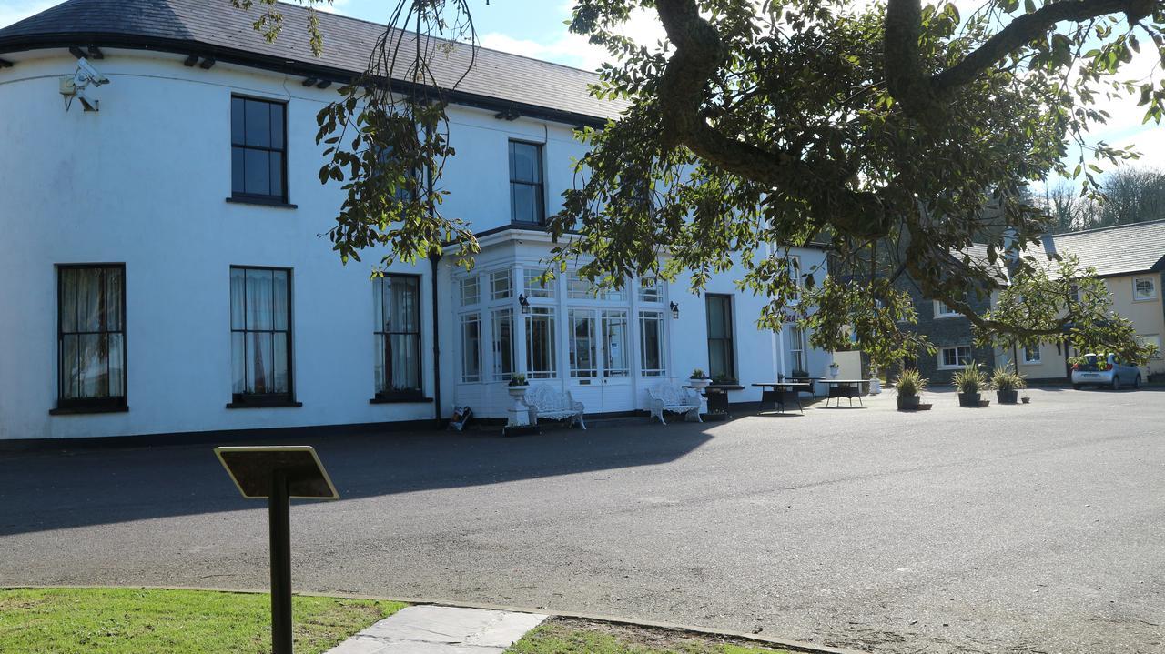 Courtmacsherry Hotel Luaran gambar